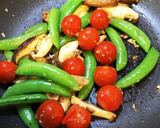 トマトと夏野菜のガーリック炒め作り方9写真