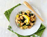 鶏軟骨とズッキーニの塩糀レモン炒め作り方4写真