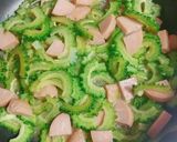 副菜　材料２つ！ゴーヤとベビーハム炒め作り方3写真