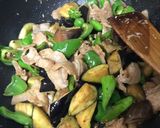 夏野菜と豚バラの甘辛味噌炒め作り方5写真