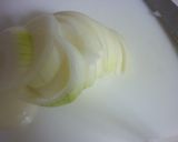 玉ねぎと舞茸の炒め物作り方1写真
