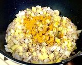 じゃがいもとひき肉のカレーオムレツ作り方3写真