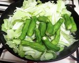 キャベツと豚肉と獅子唐のごま酢味噌炒め♪作り方6写真
