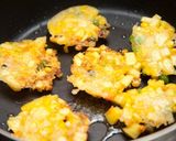 コーンたっぷり⁂揚げないハッシュポテト作り方6写真