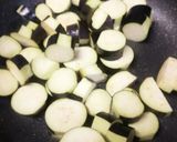簡単！茄子とひき肉のニンニク味噌炒め作り方3写真