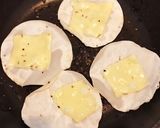 簡単✧餃子の皮deパリパリチーズおつまみ作り方3写真