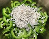 無限ゴーヤ☆*°～ゴーヤとしらすの和え物作り方4写真