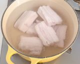 豚バラ肉とレンコンの辛味蒸し作り方2写真
