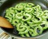 ～ゆず香る～ゴーヤと豚バラの山椒味噌炒め作り方5写真