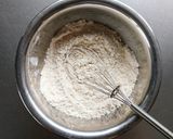 HMで簡単☆胡麻ときな粉のパンケーキ。作り方1写真