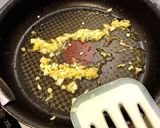 あさりと豆苗のにんにく炒め作り方2写真