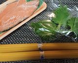 絶品！【サーモンと大葉のガリバタパスタ】作り方1写真