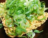 おやつラーメン●ネギ味噌味作り方1写真