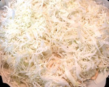 簡単！餃子の皮で野菜も取れる節約ピザ♪作り方3写真