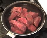 ゴマ風味 新牛蒡と牛角切りの柔らか佃煮作り方1写真