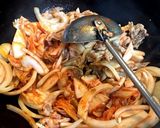 野菜炒め キムチ入り ガチ盛り大皿料理作り方5写真