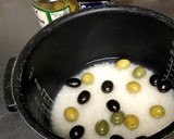 オリーブと舞茸の炊き込みご飯作り方1写真