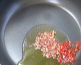 挽き肉とニラ玉で美味☆シビ辛な麻辣炒飯作り方2写真