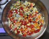 カレー粉で！夏野菜とエビのパエリア作り方4写真