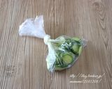 塩揉みきゅうりと塩昆布のレモンおにぎり。作り方1写真