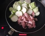 夏疲れ解消！へちまと豚肉の味噌炒め作り方3写真