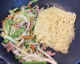 麺と具材がきっちり混ざる焼きそば作り方5写真