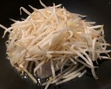 塩鮭ともやしの蒸し煮♬作り方2写真