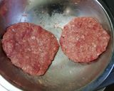 粗挽きパティがたまらないチーズバーガー作り方3写真