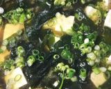 簡単♪豆腐とワカメの味噌汁作り方2写真