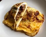 シンプルに！納豆とチーズのオムレツ作り方1写真