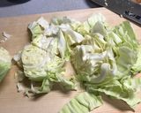 キャベツと豚肉のスープ作り方1写真