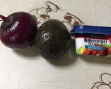 アボカドとコンビーフのレモンサラダ作り方1写真