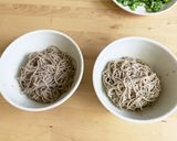 民泊飯 ７P食材のみでとろろぶっかけそば作り方4写真
