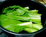 チンゲン菜とえのきとトマトの梅肉和え作り方2写真