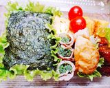ドラえもんのおしり♪秘密道具 キャラ弁♪作り方1写真