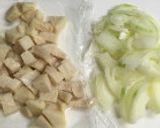 サラダチキンで親子丼作り方1写真