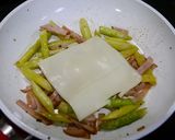 簡単！アスパラとハムのチーズ和え作り方4写真