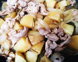 簡単に♪じゃがいもと豚肉のほっくり煮物作り方4写真