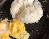 にんにく香る鮭茶漬けの素でチャーハン♪作り方5写真