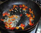 ドライピーマンで彩りよく　ちりめんパスタ作り方5写真