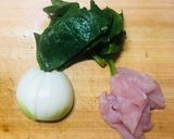 梨とツルムラサキの鶏親子丼作り方1写真