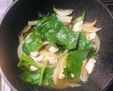梨とツルムラサキの鶏親子丼作り方4写真