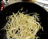 簡単☆美味しい♪もやしの牛脂炒め作り方4写真