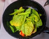 チョリソーと小松菜のニンニク炒め作り方5写真