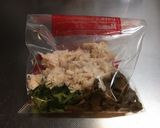 Ziplocでザーサイとチキンのサラダ作り方2写真