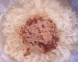 麻婆もやしをのせたレンチン ラーメン作り方3写真