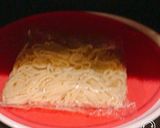 レンジで簡単、焼きそば蒸し麺で、油そば！作り方1写真