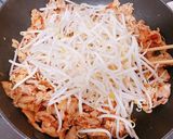 週末に食べたい豚キムチ炒め作り方3写真
