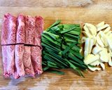 牛肉とじゃがいもとニラの甘辛炒め作り方2写真