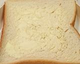 朝食やおやつに、とろ甘ホットサンド。作り方1写真